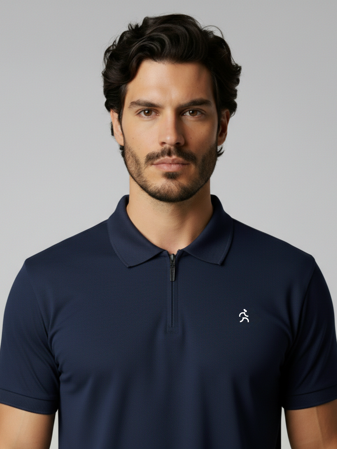 Polo NVTI UV50+ azul marinho vista costas com tecido tecnológico