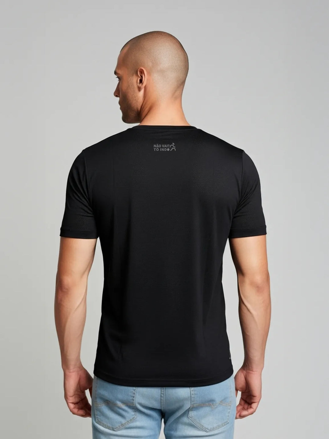 On Fleek T-Shirt masculina preta costas - camiseta tecnológica UV50+