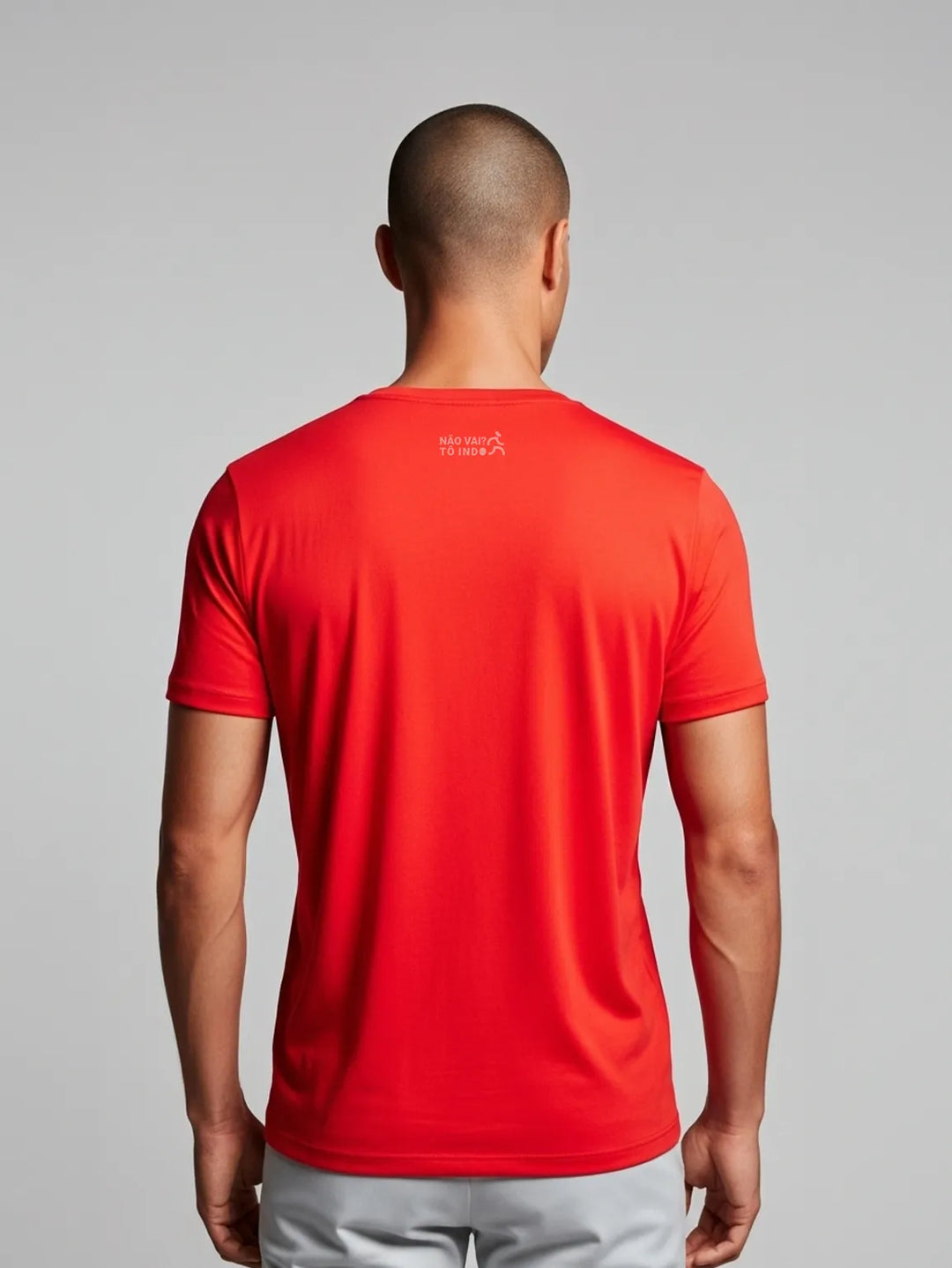 On Fleek T-Shirt masculina vermelha costas - camiseta tecnológica UV50+